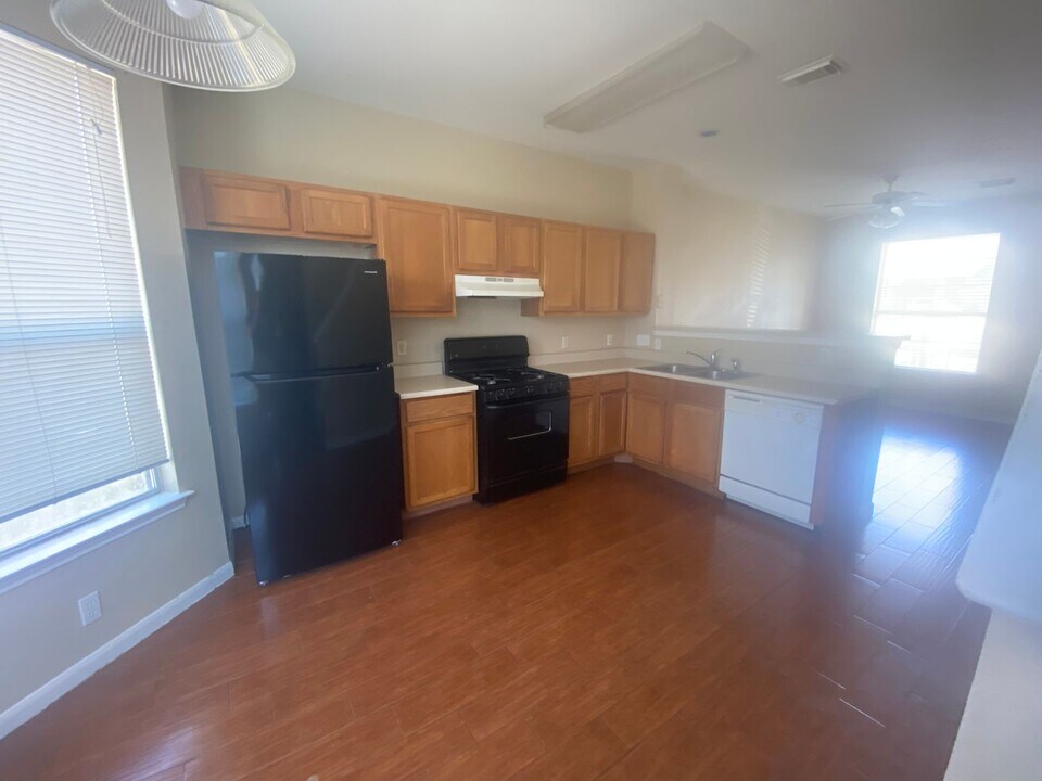 2706 Westhampton Ct in Round Rock, TX - Building Photo