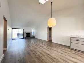 880 Professional Dr in Napa, CA - Building Photo - Building Photo