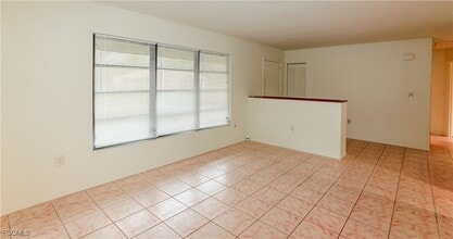 232 Cicero St NW in Port Charlotte, FL - Foto de edificio - Building Photo
