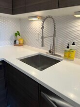 3606 Rock Creek Church Rd NW, Unit 204 in Washington, DC - Foto de edificio - Building Photo