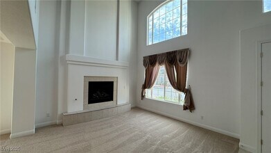 10066 Golden Bluff Ave in Las Vegas, NV - Building Photo - Building Photo