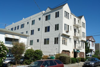 3909 Shafter Ave in Oakland, CA - Foto de edificio - Building Photo