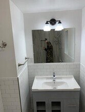 229 E 237th St, Unit 2 nd floor in Bronx, NY - Foto de edificio - Building Photo