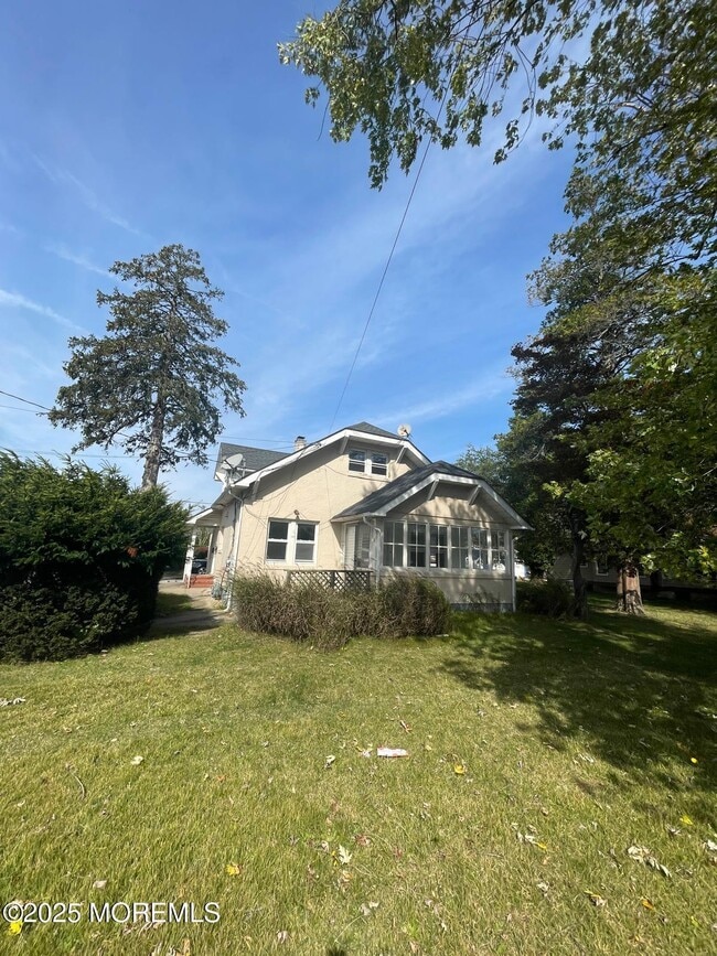 property at 399 W Park Ave