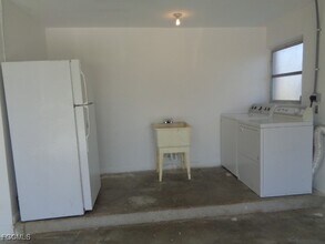 905 SW 40th Terrace in Cape Coral, FL - Building Photo - Building Photo