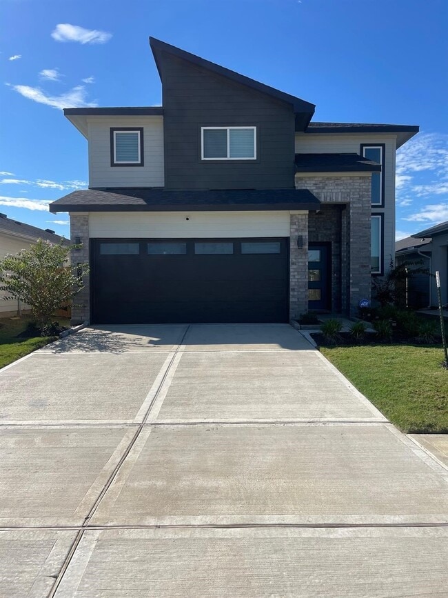 property at 2918 Stamford Hl Ln