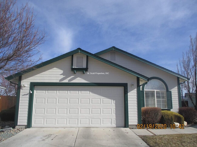 1061 Cedar Crest Dr in Minden, NV - Building Photo - Building Photo