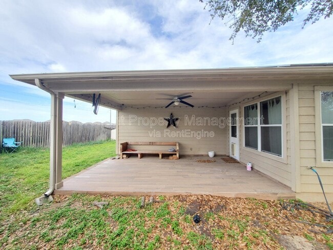 555 Planters Pass in Schertz, TX - Building Photo - Building Photo
