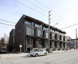 837 Broadview Ave in Toronto, ON - Building Photo - Building Photo