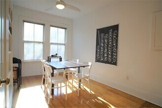 28 Healey St, Unit 1 in Cambridge, MA - Foto de edificio - Building Photo