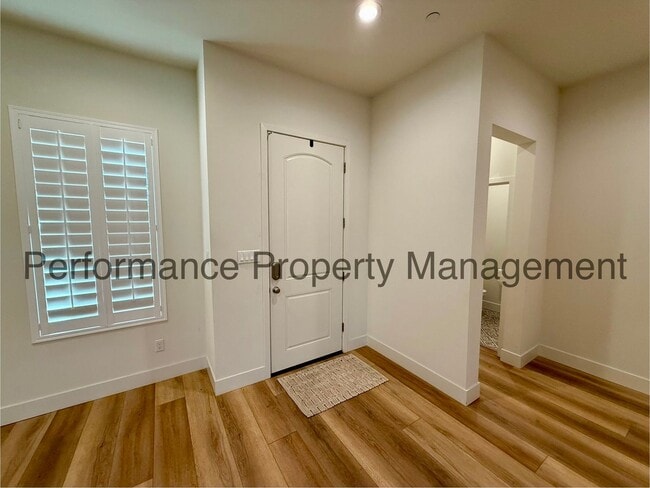 15828 Waterford St in Bakersfield, CA - Building Photo - Building Photo