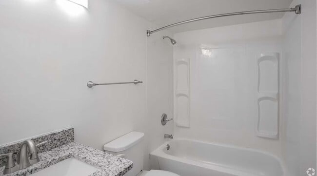 Crossroads Landing in Norfolk, VA - Building Photo - Building Photo