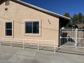 706 W 4th St in Safford, AZ - Building Photo