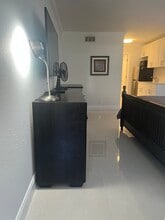 303 Racquet Club Rd, Unit Racquetclub Road in Weston, FL - Foto de edificio - Building Photo