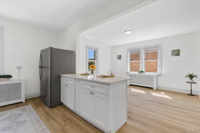 property at 6 Lakeview Ave