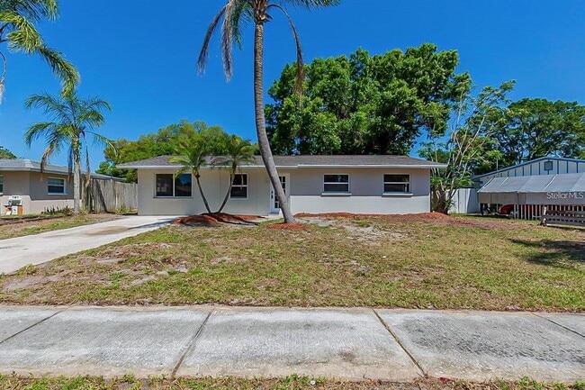 property at 3410 Aloha Dr