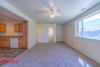 35 E 600 S in Ivins, UT - Building Photo - Building Photo