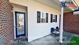 3006 Lauren Pl Dr in Wilmington, NC - Building Photo