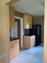 6021 Antrim St in New Port Richey, FL - Foto de edificio - Building Photo