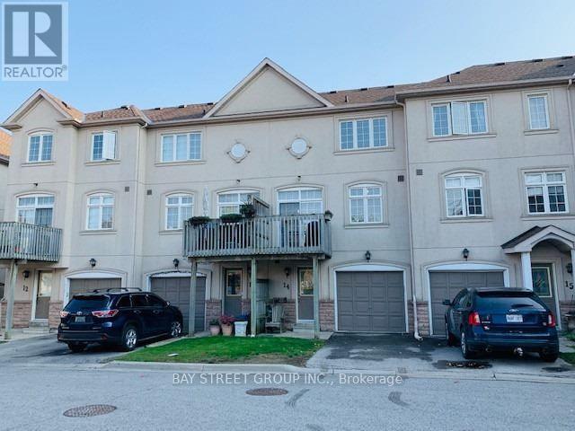 10 Post Oak Dr in Richmond Hill, ON - Building Photo - Building Photo