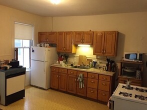 454 Green St, Unit 1 BED Furnished in Cambridge, MA - Building Photo - Building Photo