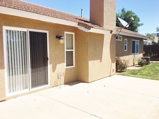 property at 2401 Linda Ct