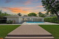 2355 Arch Creek Dr in North Miami, FL - Building Photo - Building Photo