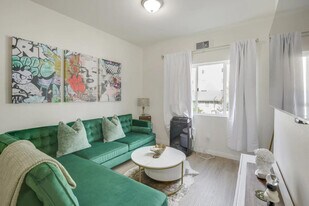 2658-72 Broadway in San Diego, CA - Building Photo