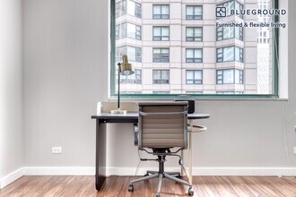 420 E Ohio St in Chicago, IL - Building Photo - Building Photo