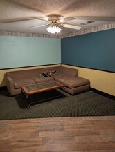 1241 Hawthorn Dr in Pensacola, FL - Building Photo - Building Photo
