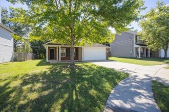5248 Sunsail Dr in Nashville, TN - Building Photo - Building Photo