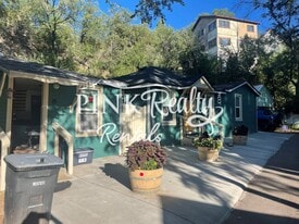 15 Narrows Rd in Manitou Springs, CO - Building Photo