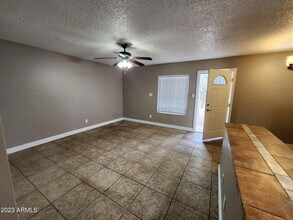 2735 W Tuckey Ln-Unit -1 in Phoenix, AZ - Building Photo - Building Photo