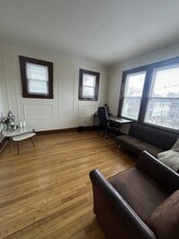 1044 Cross Ave, Unit 2nd Floor in Elizabeth, NJ - Building Photo - Building Photo