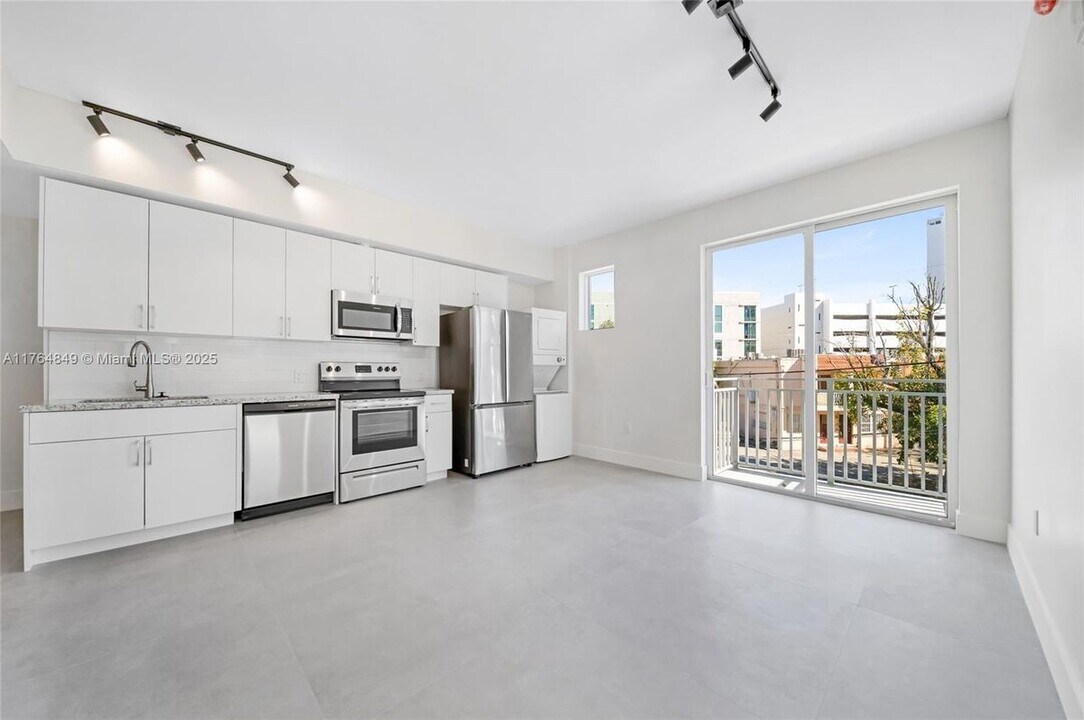 1536 NW 15th Ave in Miami, FL - Building Photo