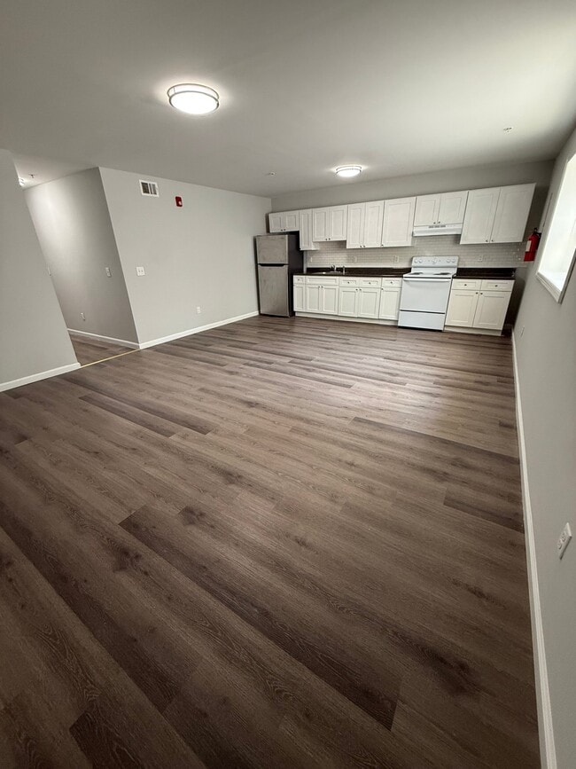 40 12th Ave