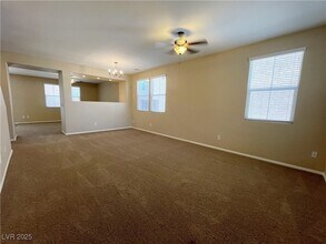 11143 Ash Mountain St in Las Vegas, NV - Building Photo - Building Photo