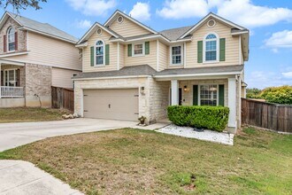 15810 Redwoods Manor in San Antonio, TX - Building Photo - Building Photo