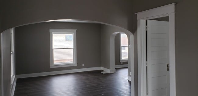 property at 1106 S Buckeye St