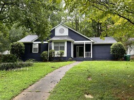 10221 Grand Junction Rd in Mint Hill, NC - Building Photo