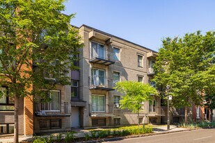 2140-2150 Frontenac Rue in Montréal, QC - Building Photo