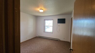 2410 Bostrom Ct in Eau Claire, WI - Building Photo - Building Photo