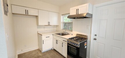 2711 Lincoln St in Hollywood, FL - Building Photo - Building Photo