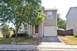 1350 Bluebird St in Brighton, CO - Building Photo