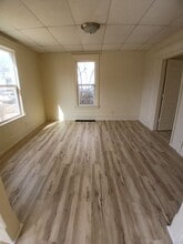 231 Forest Ave in Rockford, IL - Building Photo - Building Photo