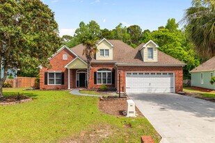 1122 Mill Run Rd in Sneads Ferry, NC - Building Photo