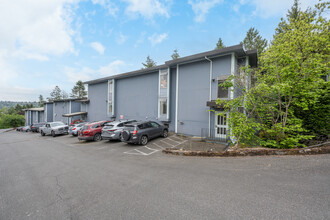 10455 Des Moines Memorial Dr S in Seattle, WA - Building Photo - Building Photo