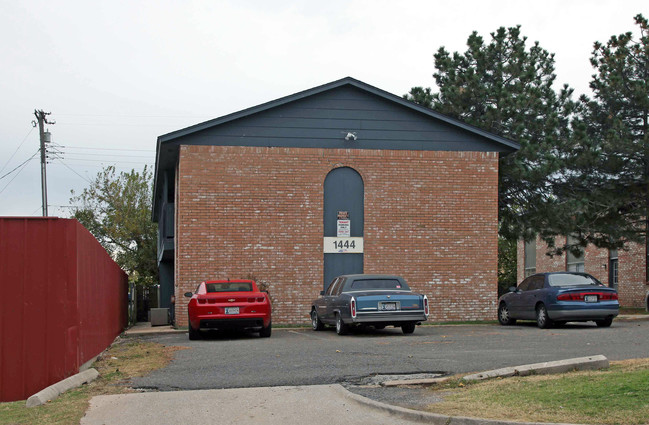 1444 N Norman Ave in Oklahoma City, OK - Foto de edificio - Building Photo