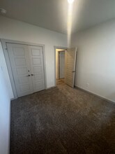 459 Wilshire Rd in San Marcos, TX - Foto de edificio - Building Photo