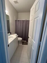 3924 SW 52nd Ave in Pembroke Park, FL - Building Photo - Building Photo